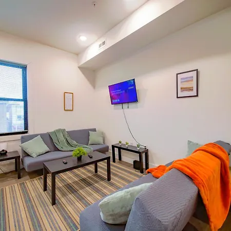Stylish And Modern 2 - Bedroom Apt Minutes From Nyc!